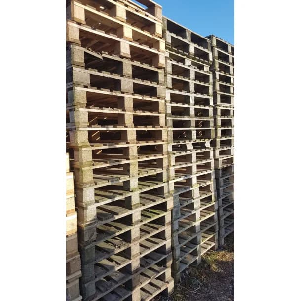 Pallet wood, mixed